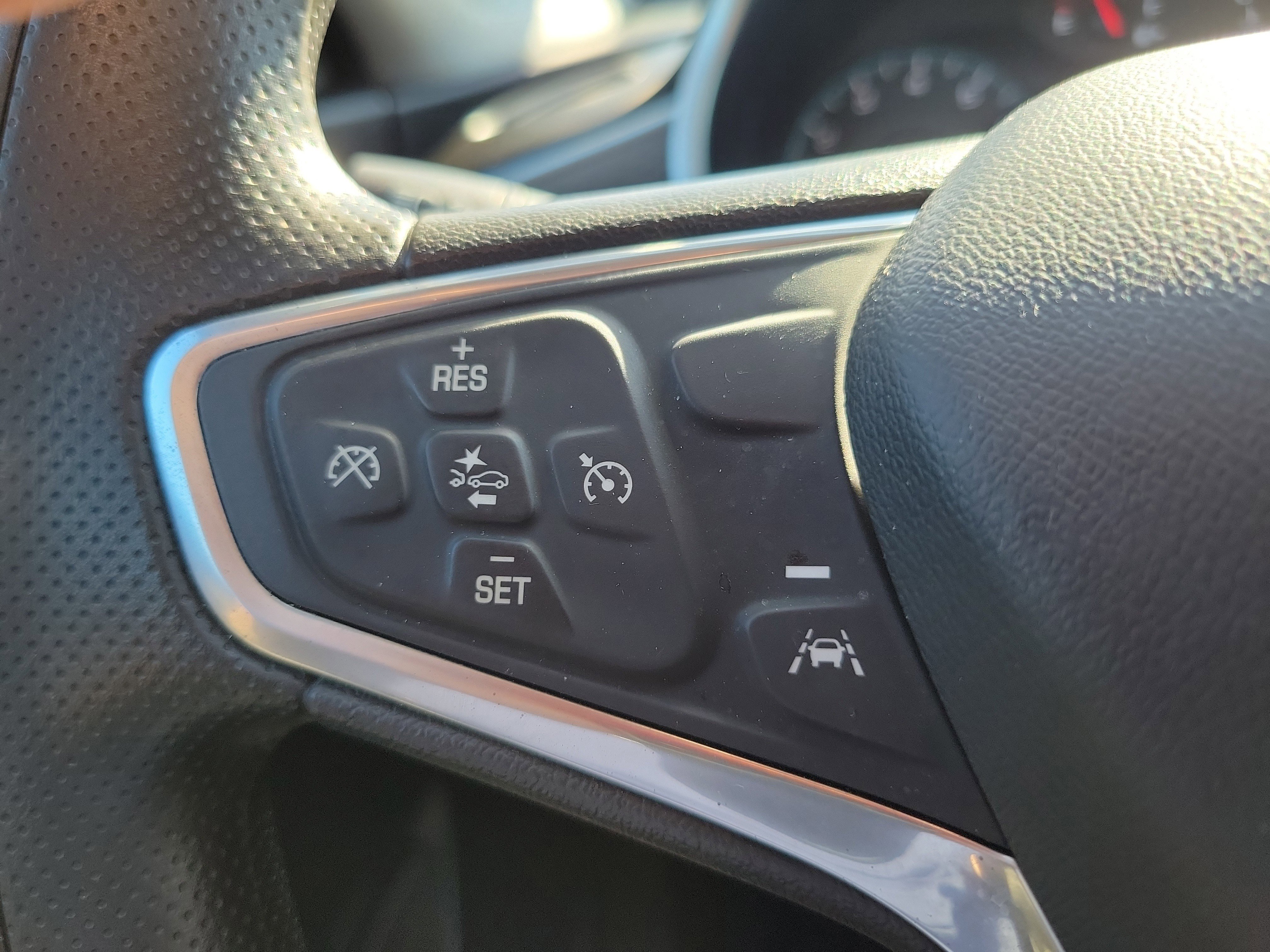 Used 2023 Chevrolet Malibu LT FWD image 22