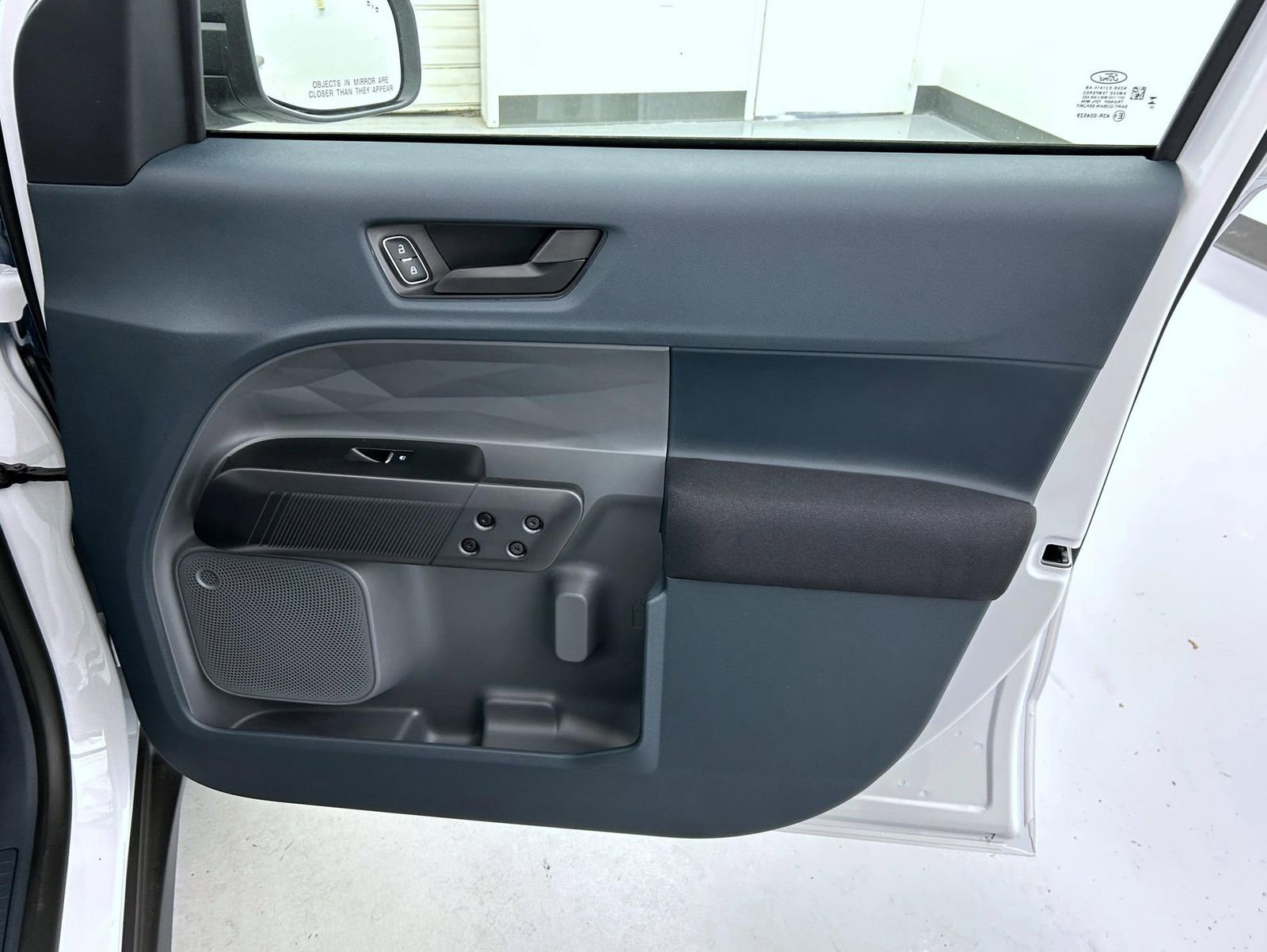 New 2025 Ford Maverick XL w/ Equipment Group 102A image 16