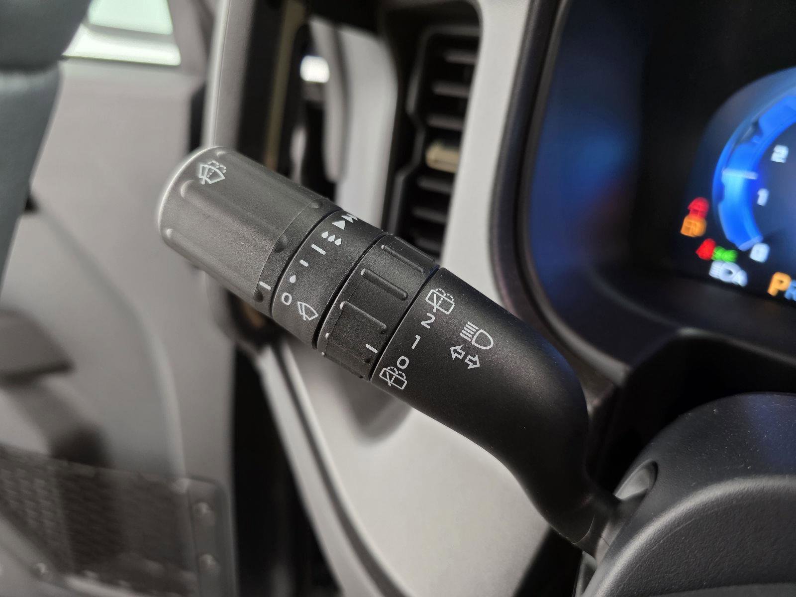 Used 2025 Ford Bronco Badlands image 30