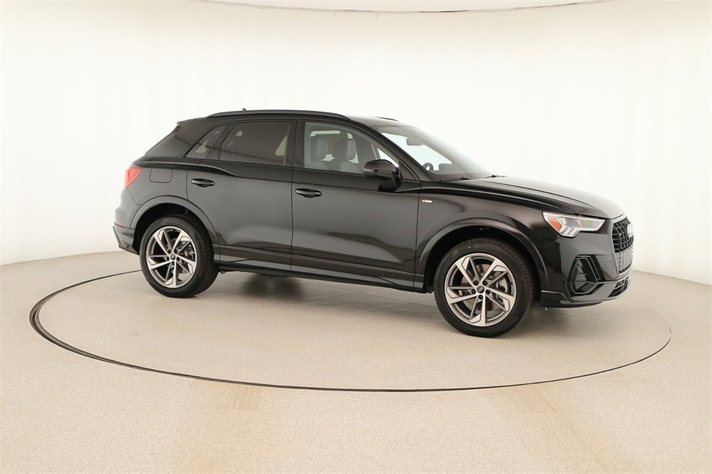 New 2025 Audi Q3 2.0T Premium image 9