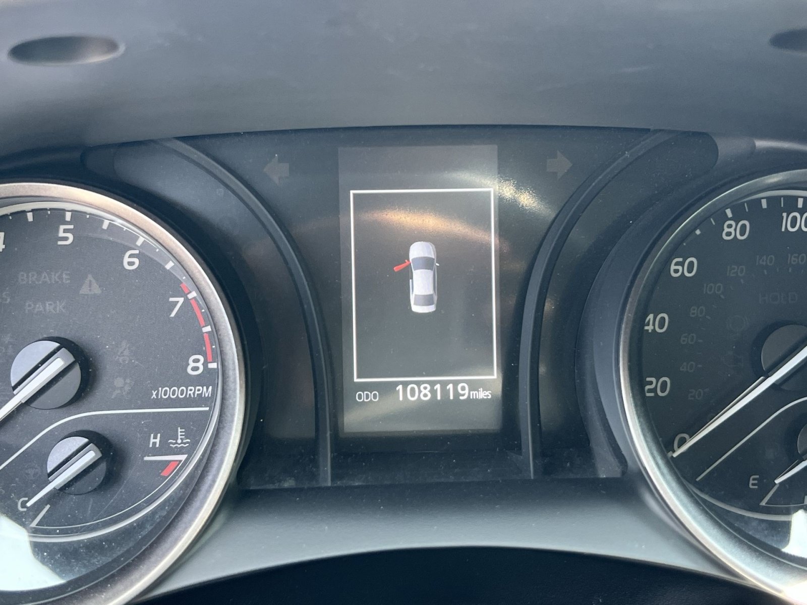 Used 2022 Toyota Camry SE FWD image 14