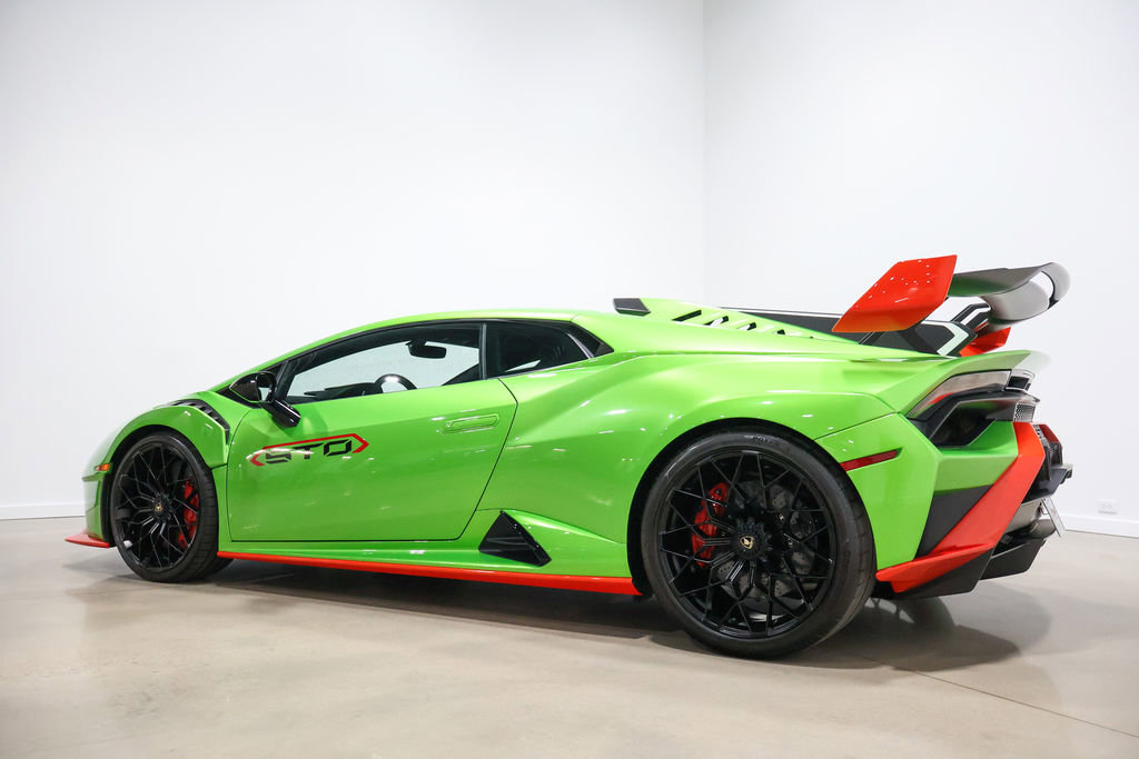 Used 2022 Lamborghini Huracan STO image 7