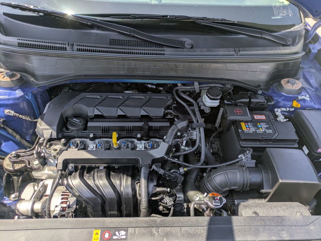 Used 2025 Hyundai Venue SEL FWD image 31