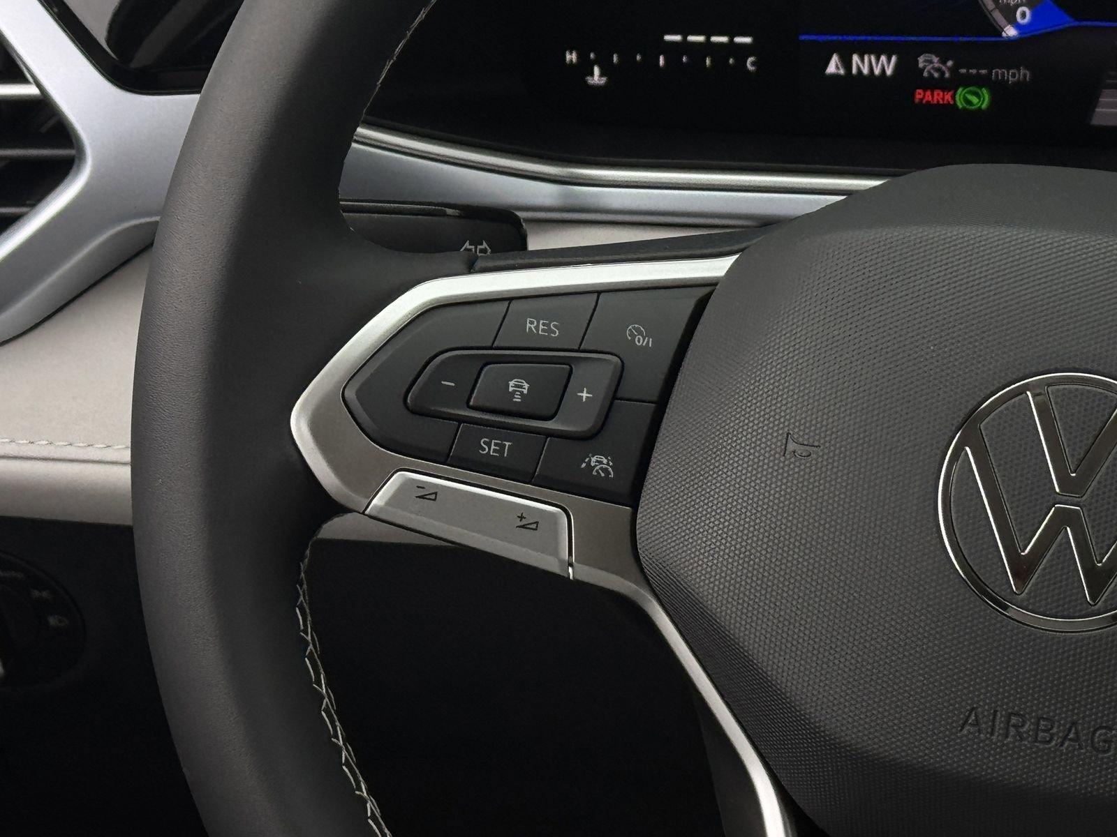 New 2026 Volkswagen Taos SE FWD image 16