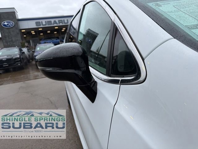 Used 2024 Chrysler Pacifica Touring-L FWD image 15