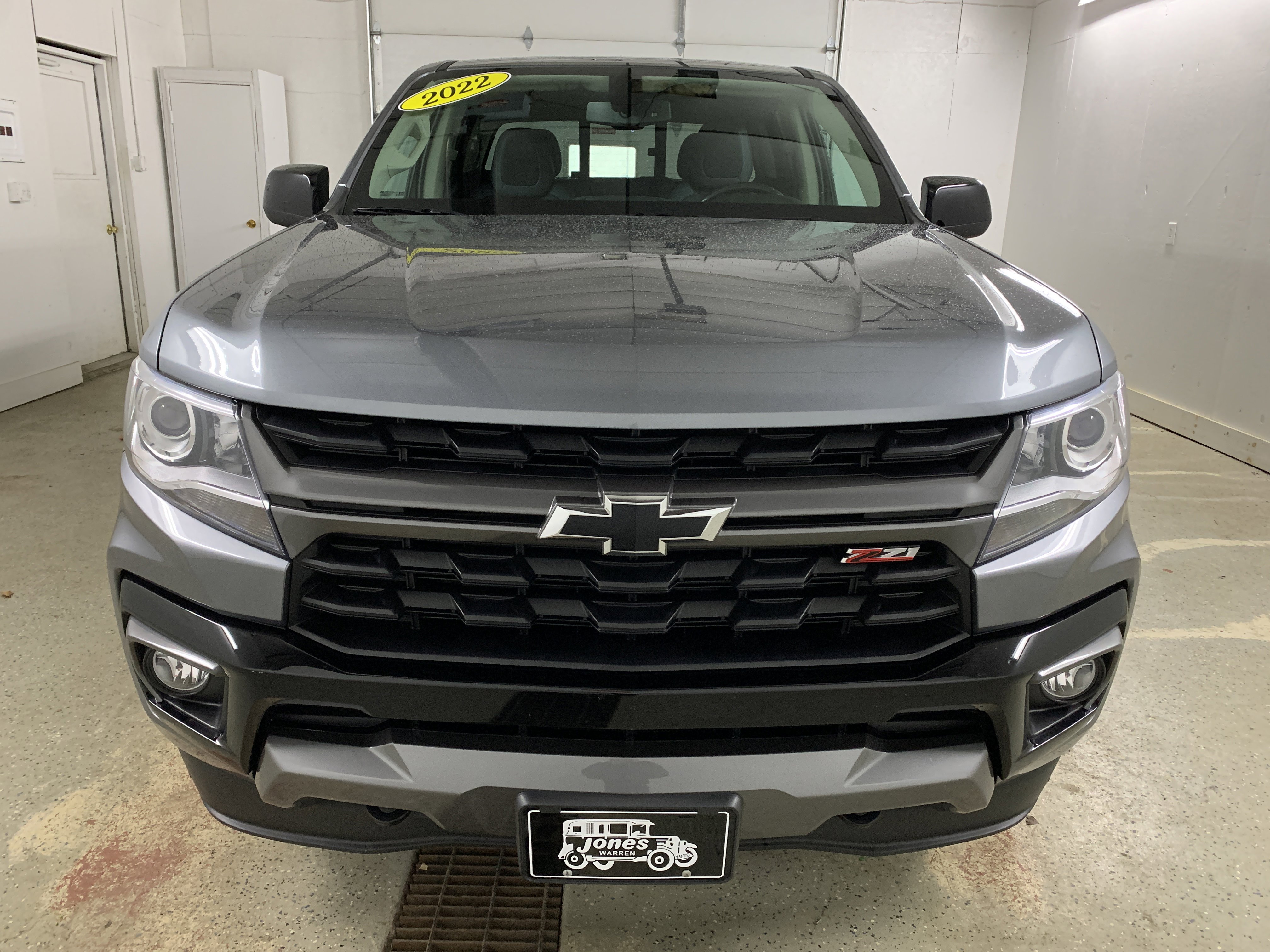 Used 2022 Chevrolet Colorado Z71 image 2
