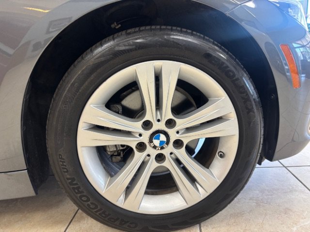 Used 2018 BMW 330i Sedan RWD image 16
