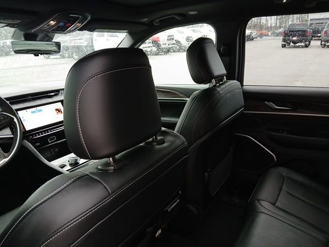New 2026 Jeep Grand Cherokee Limited AWD/4WD image 14