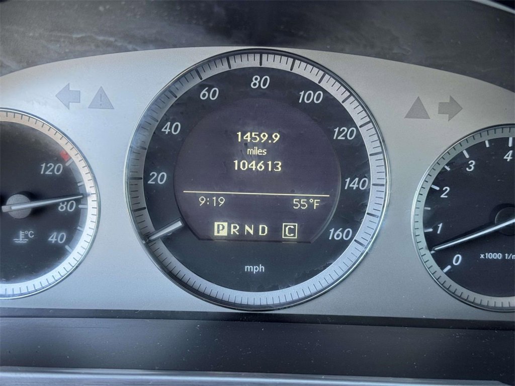 Used 2010 Mercedes-Benz GLK 350 4MATIC image 11