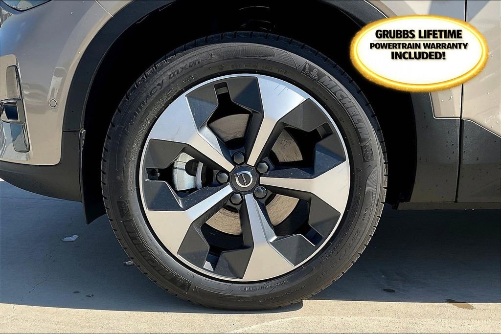 New 2026 Volvo XC40 B4 Plus w/ Protection Package Premier image 25