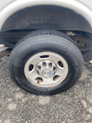 Used 2023 Chevrolet Express 2500 RWD image 26