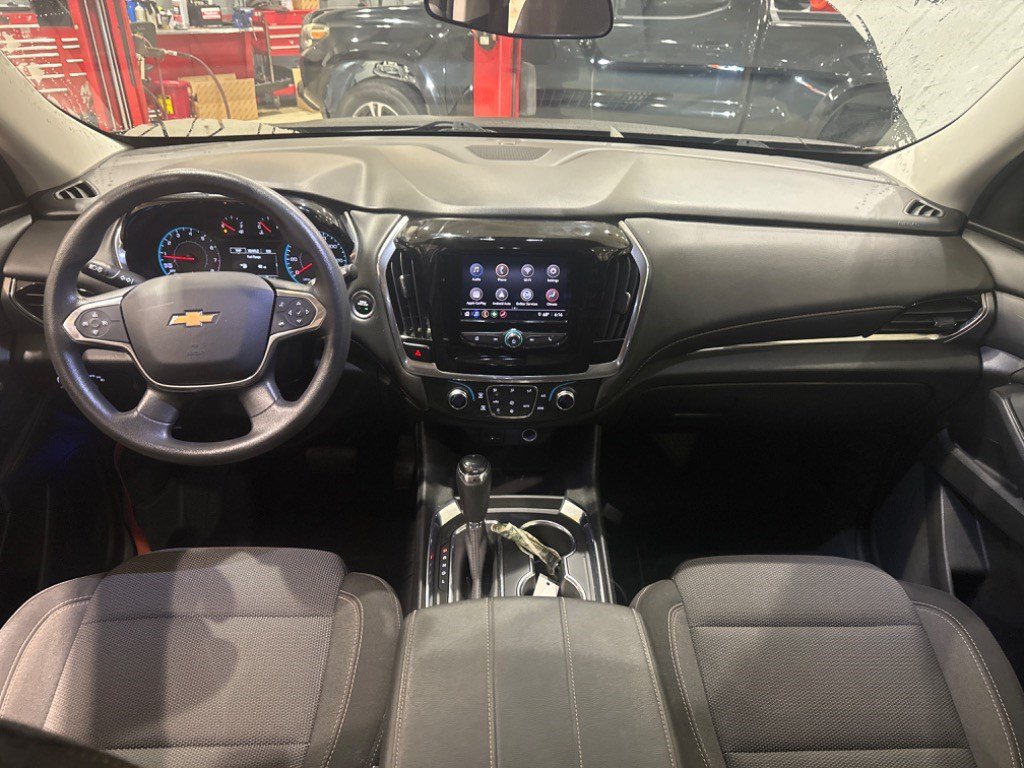 Used 2020 Chevrolet Traverse LS FWD image 45