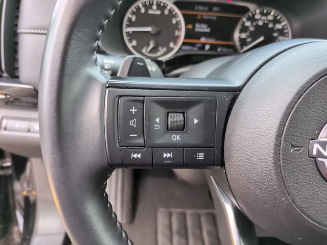 Used 2025 Nissan Pathfinder SV AWD/4WD image 14