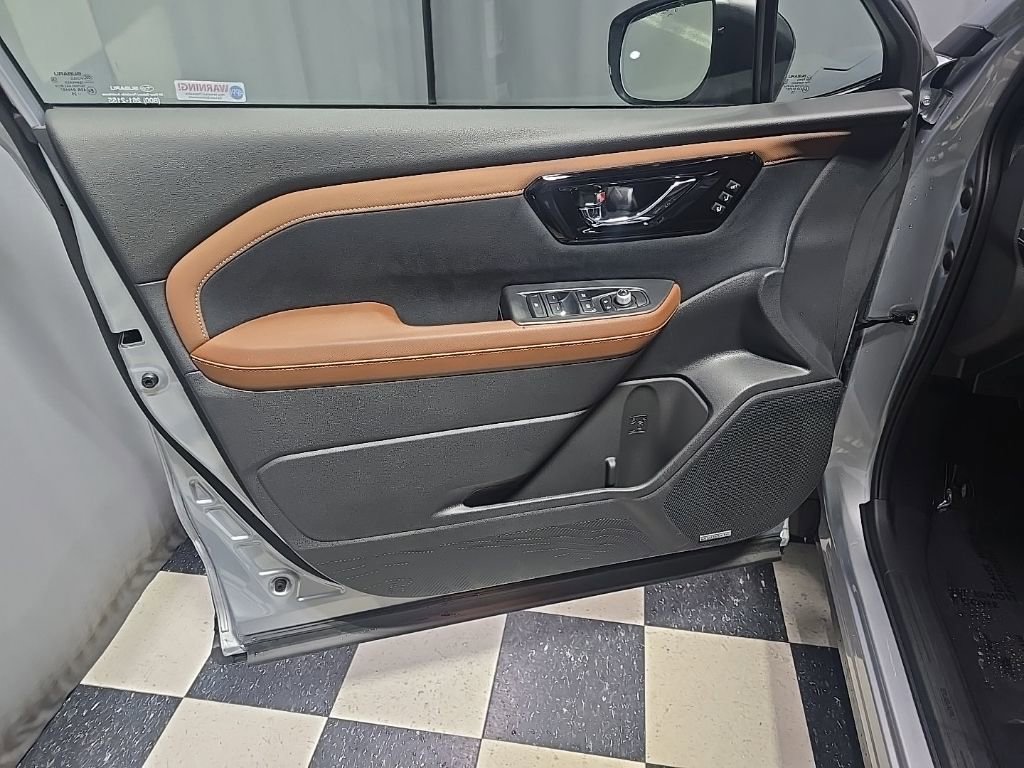 New 2025 Subaru Forester Touring w/ Protection Package AWD/4WD image 17