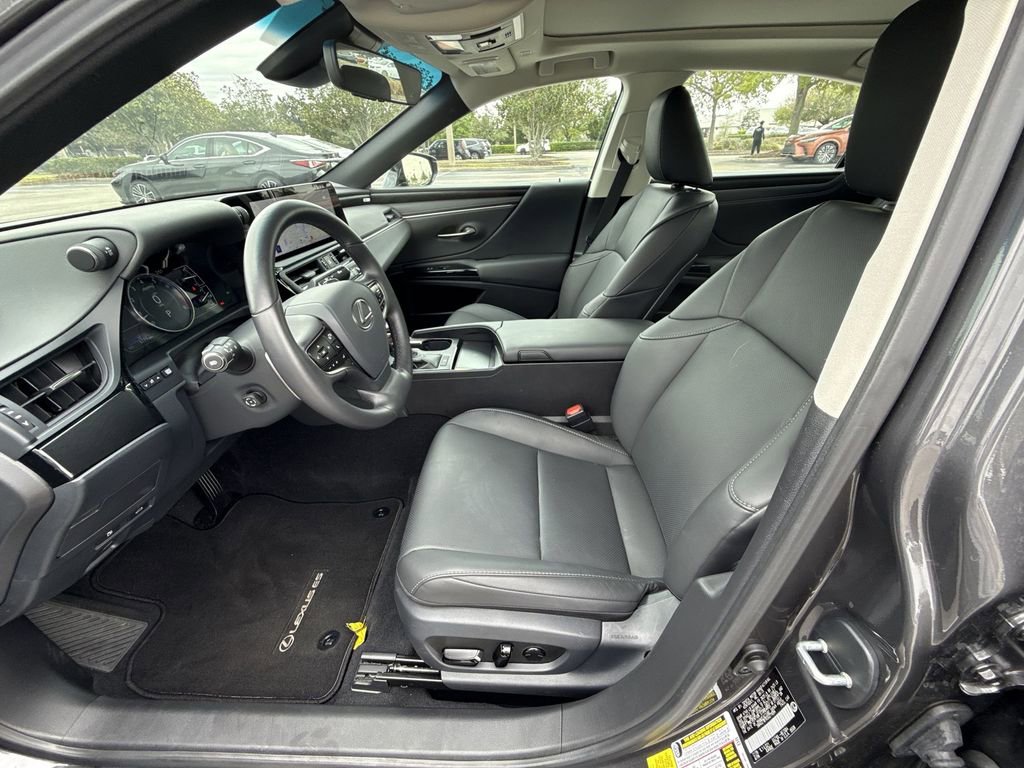 Used 2025 Lexus ES 350 w/ Premium Package FWD image 30