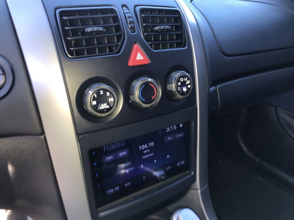 Used 2006 Pontiac GTO image 16