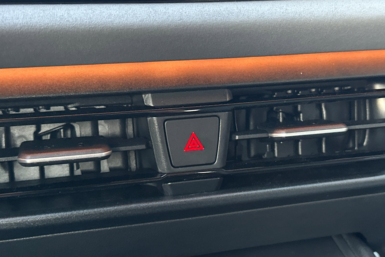 New 2026 Volkswagen Tiguan SE image 20