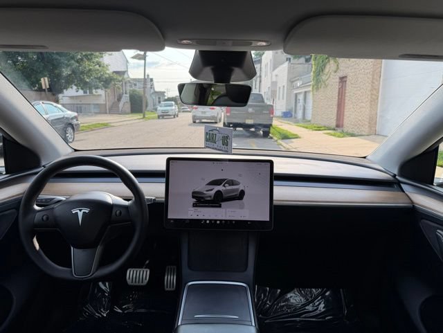 Used 2024 Tesla Model Y Performance AWD/4WD image 27