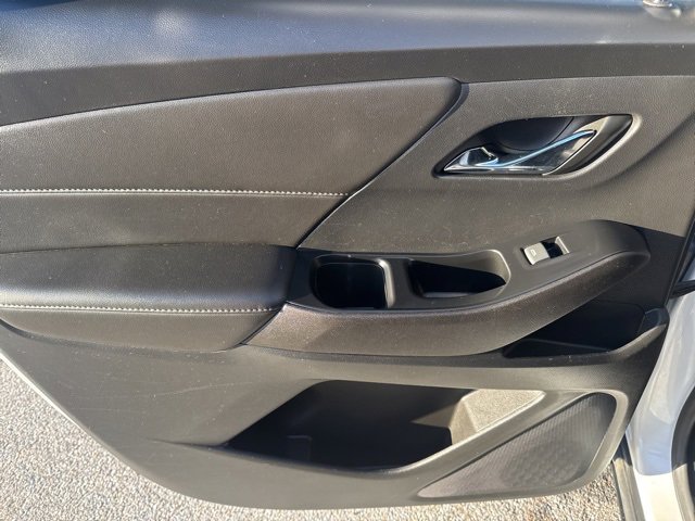 Used 2023 Chevrolet Traverse LT image 20