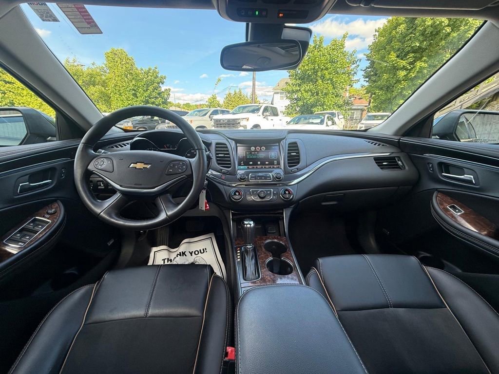 Used 2015 Chevrolet Impala LT FWD image 23