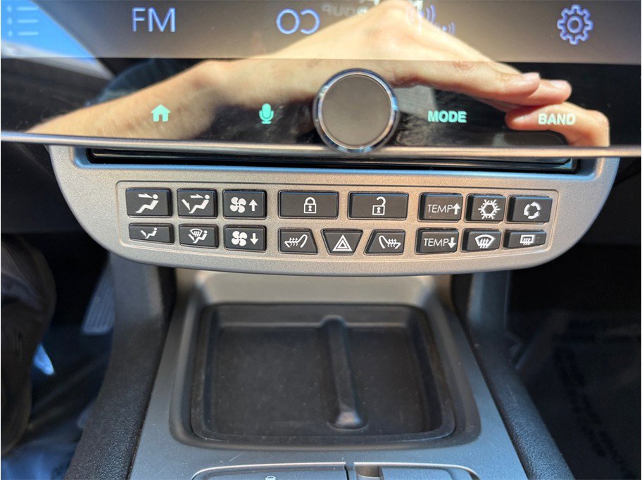 Used 2015 Chevrolet Camaro LS RWD image 24