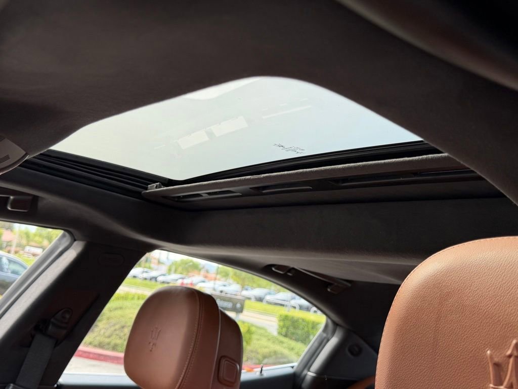 Used 2016 Maserati Ghibli image 21