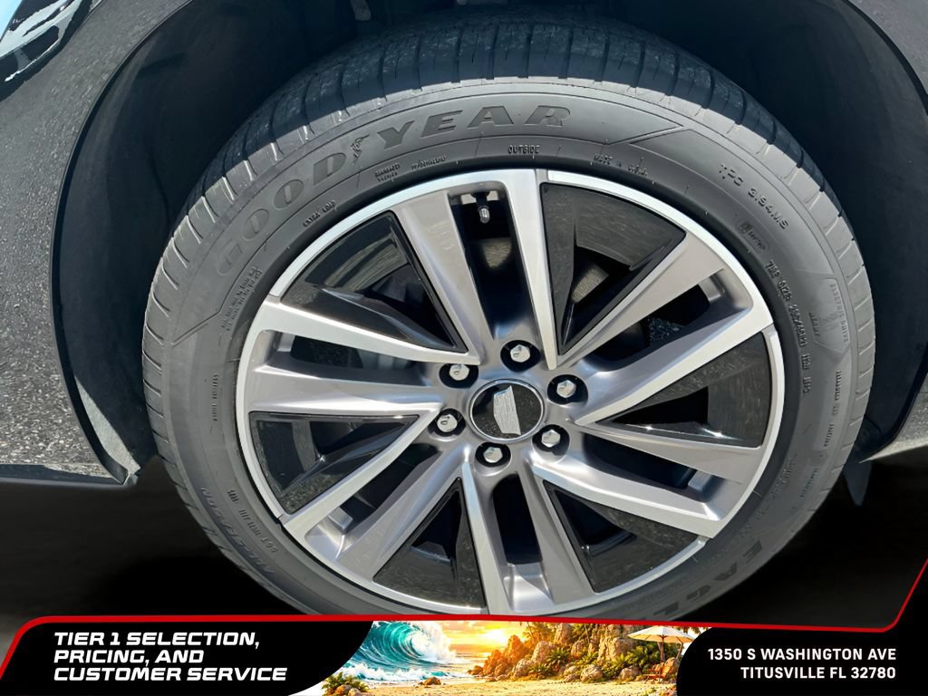 Used 2026 Cadillac Vistiq Sport w/ LPO, Floor Liner Package AWD/4WD image 42