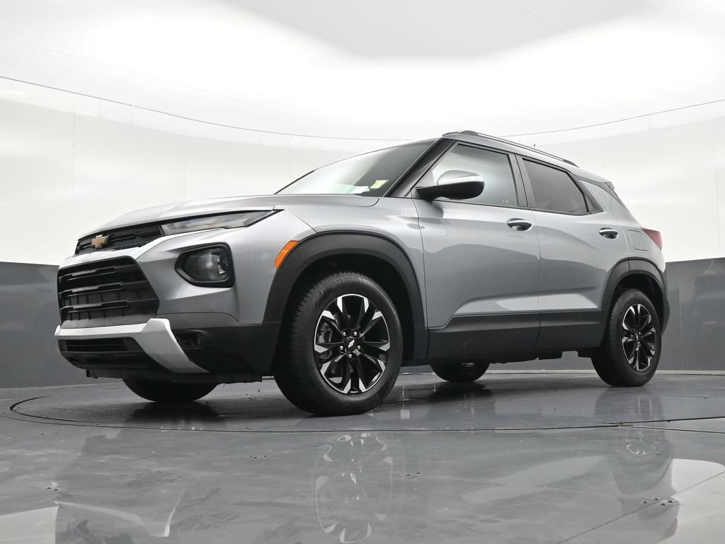 Used 2023 Chevrolet TrailBlazer LT FWD image 28