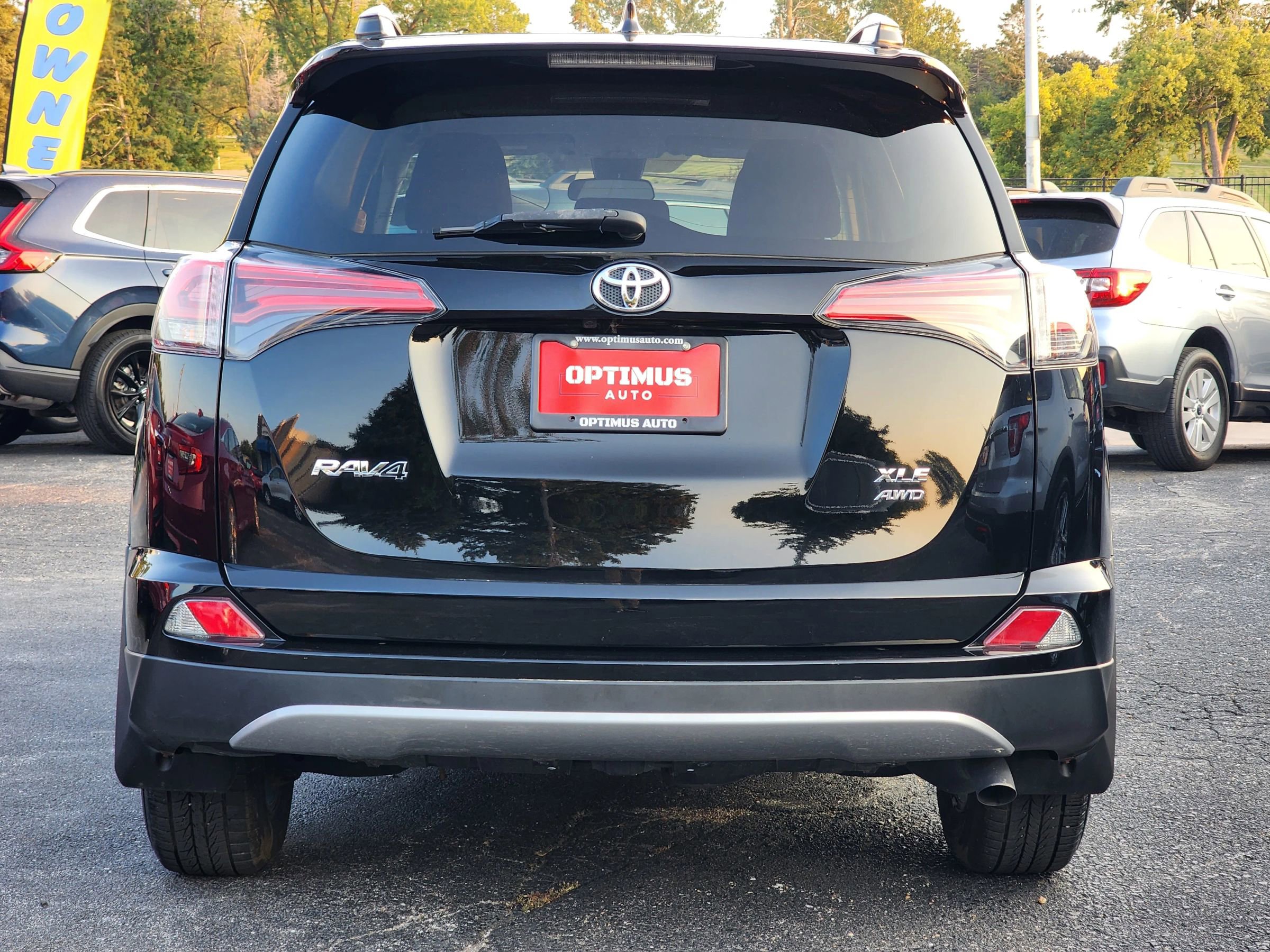 Used 2018 Toyota RAV4 XLE image 6