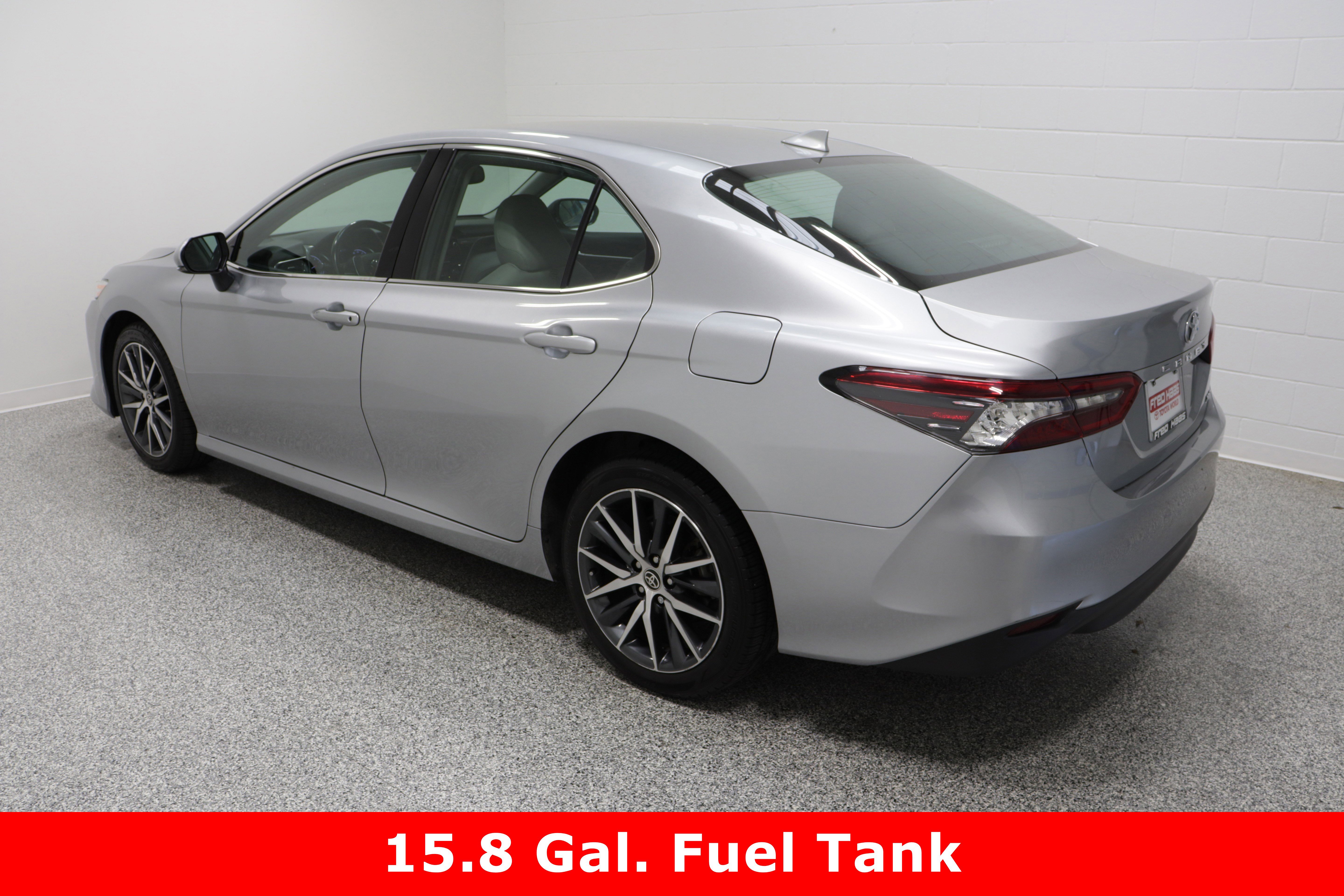 Used 2024 Toyota Camry XLE image 9