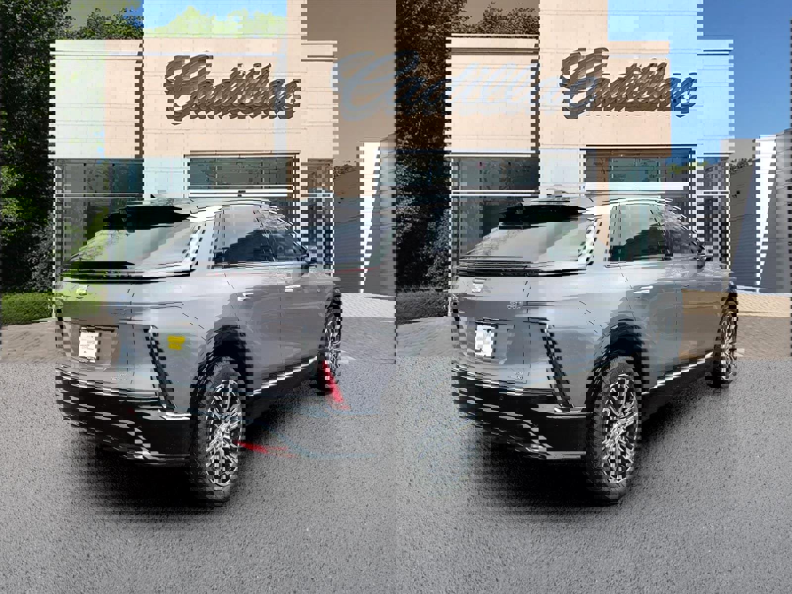 New 2026 Cadillac Lyriq Luxury image 5