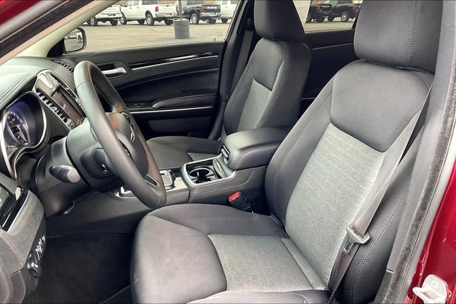 Used 2023 Chrysler 300 Touring image 27
