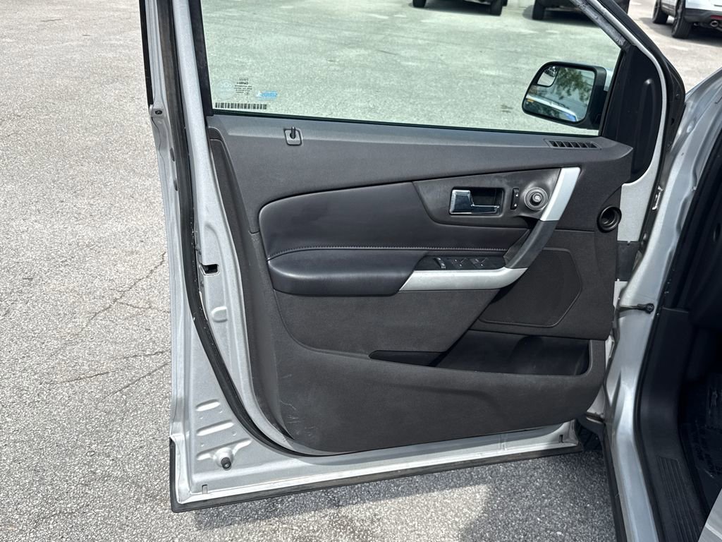 Used 2012 Ford Edge SEL FWD image 9