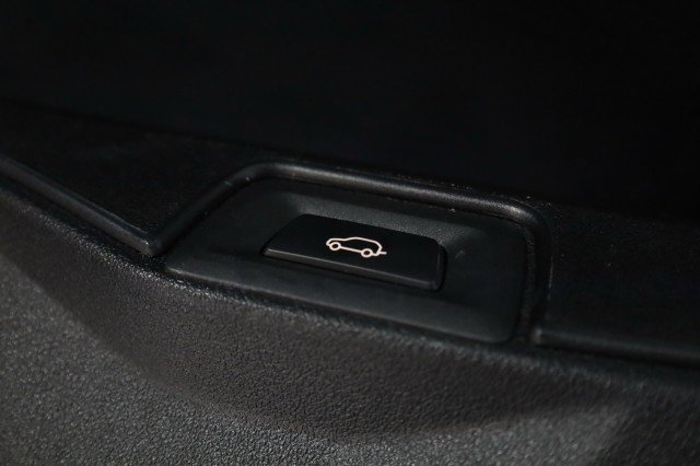 Used 2020 BMW X5 sDrive40i w/ Premium Package image 26