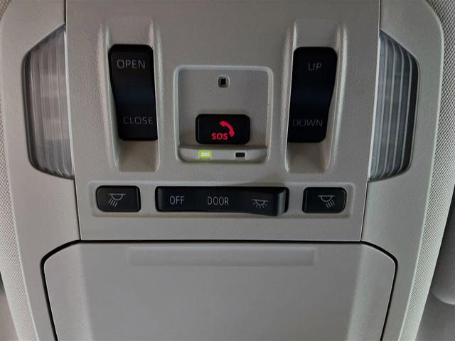 New 2025 Toyota Highlander Limited image 18