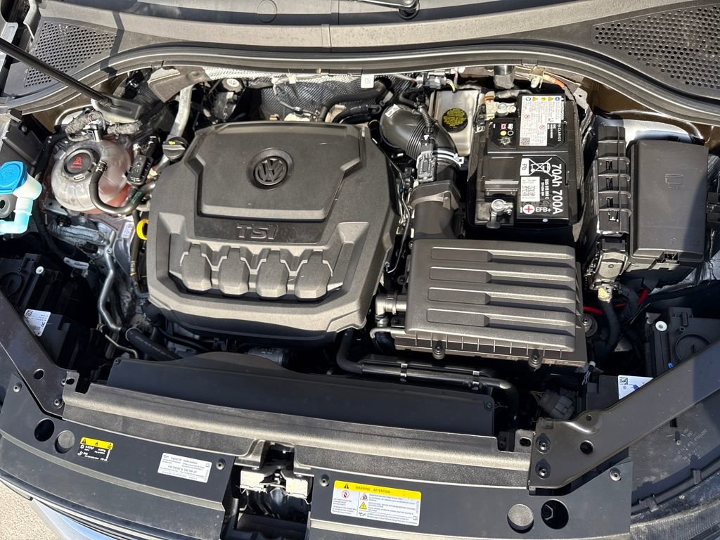 Used 2024 Volkswagen Tiguan SE R-Line image 28
