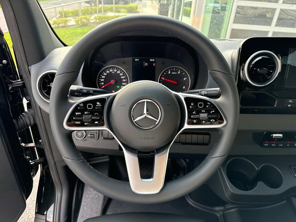 New 2024 Mercedes-Benz Sprinter 2500 image 21