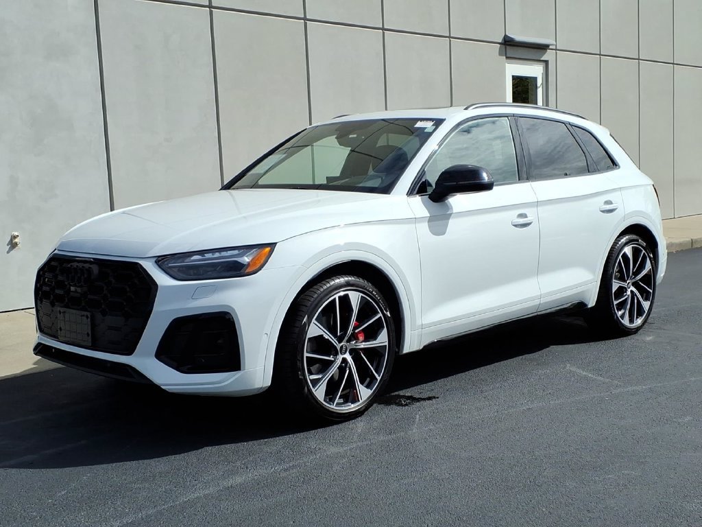 Used 2024 Audi SQ5 Prestige w/ Prestige Package AWD/4WD image 1