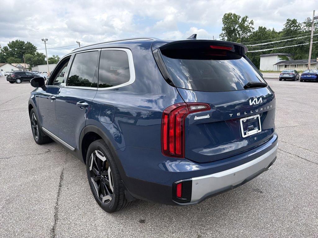 Used 2023 Kia Telluride S w/ S Sunroof Package AWD/4WD image 6