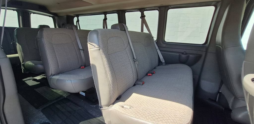 Used 2025 Chevrolet Express 3500 LT w/ LT Preferred Equipment Group RWD image 53