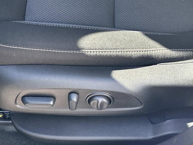 Used 2024 Chevrolet Blazer LT w/ Convenience Package image 17