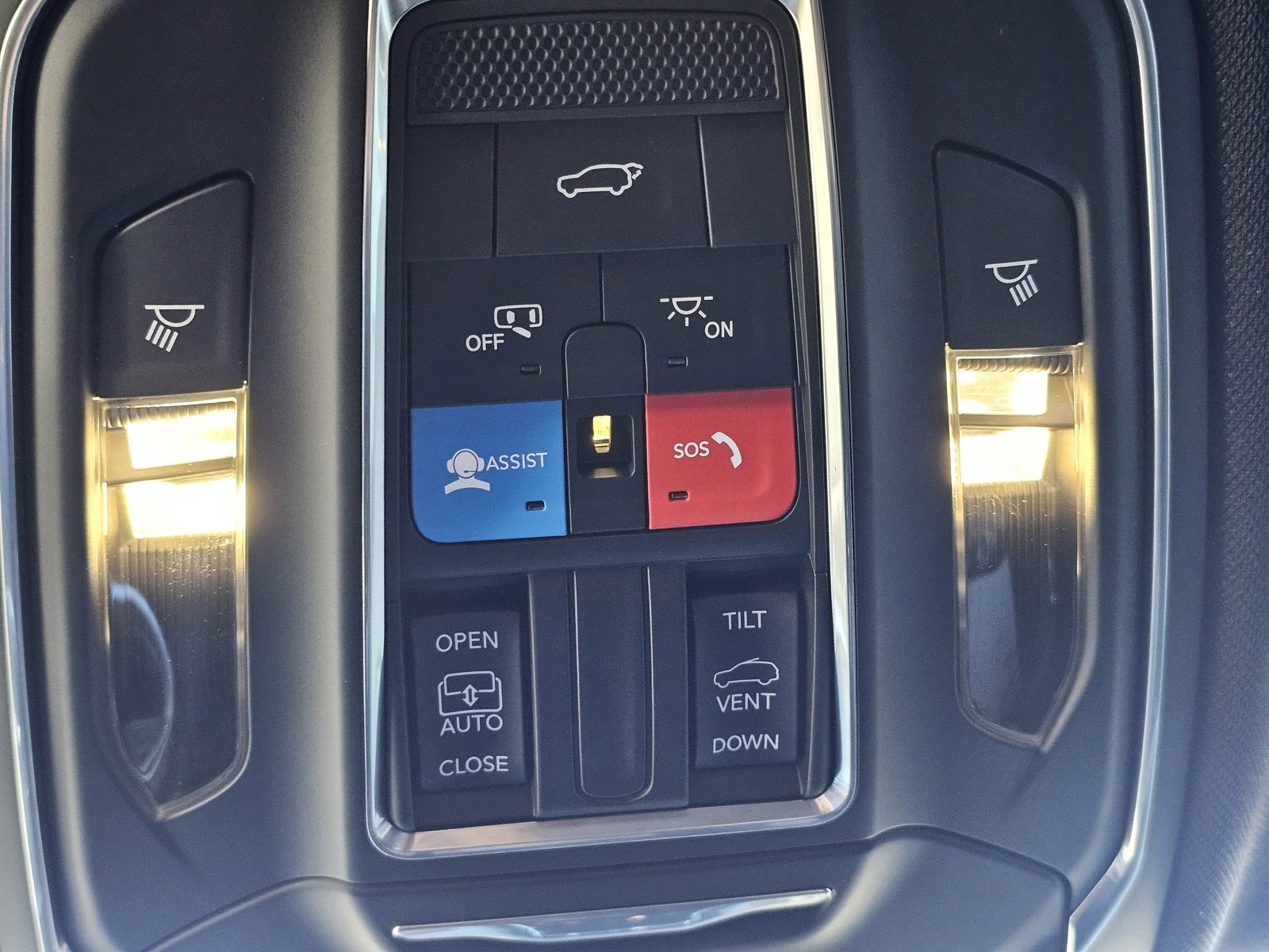 New 2025 Jeep Grand Cherokee L Altitude image 20