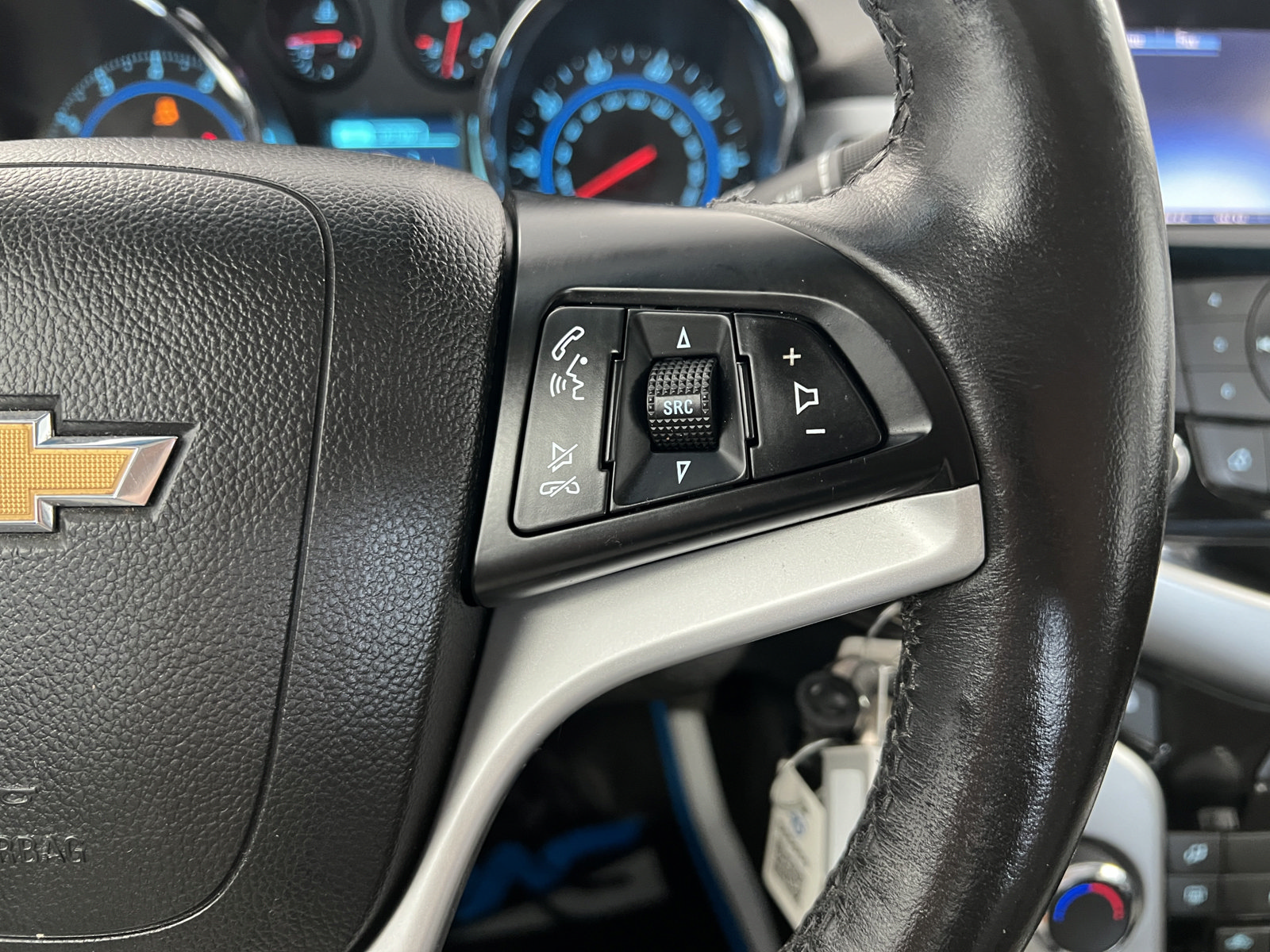 Used 2014 Chevrolet Cruze LT w/ All-Star Edition FWD image 27