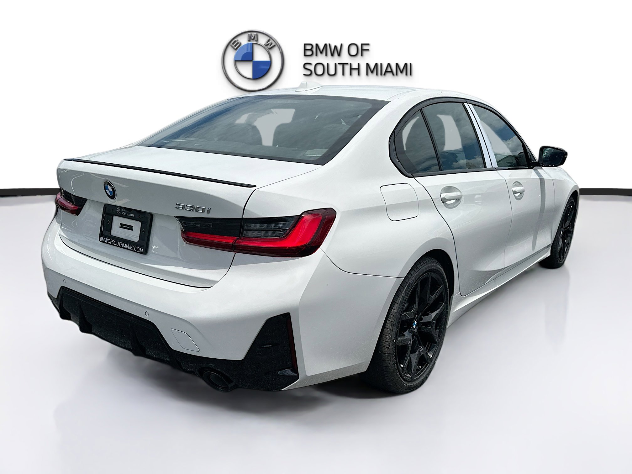 New 2026 BMW 330i Sedan w/ M Sport Package RWD image 6