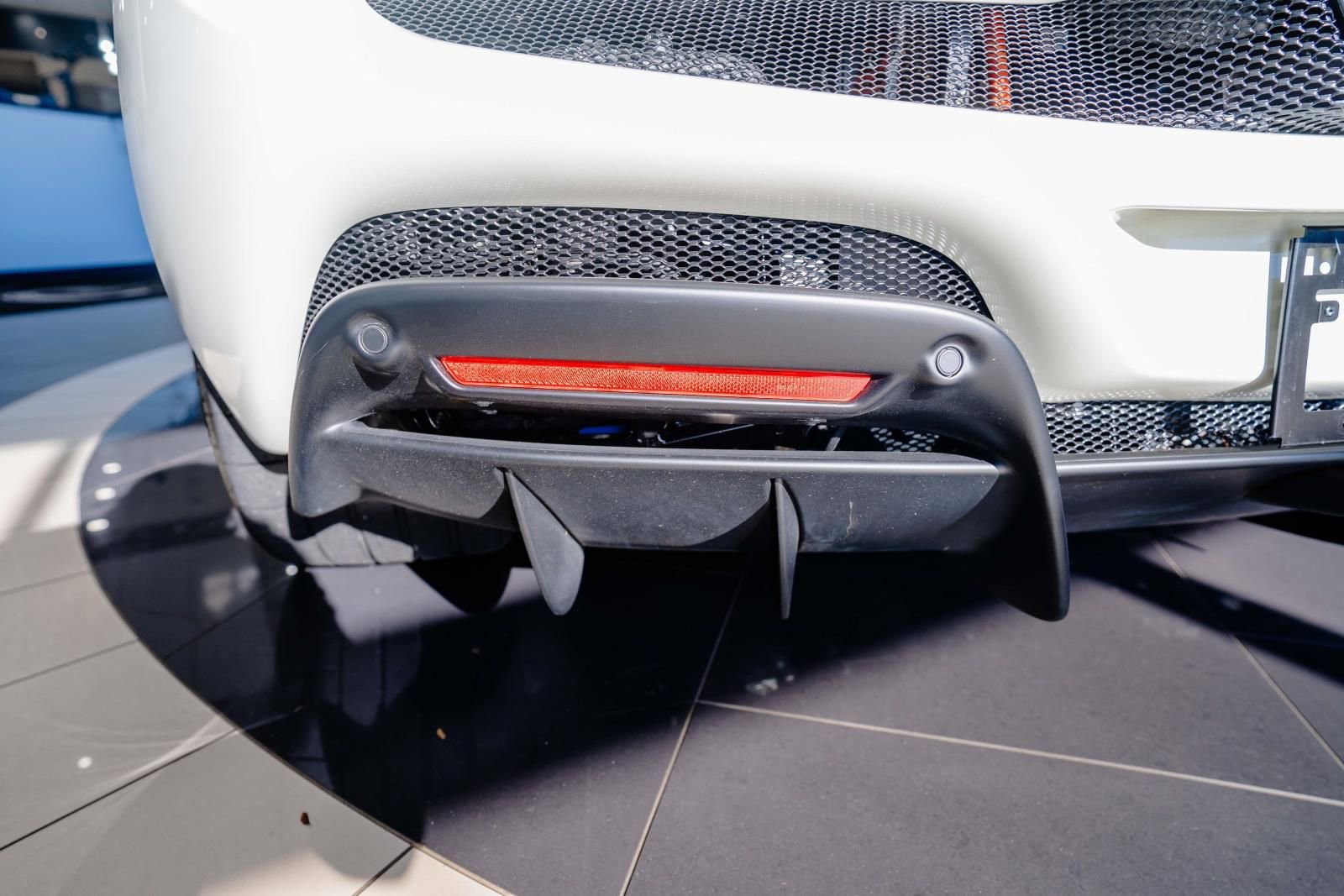 Used 2025 Ferrari 296 GTS image 39