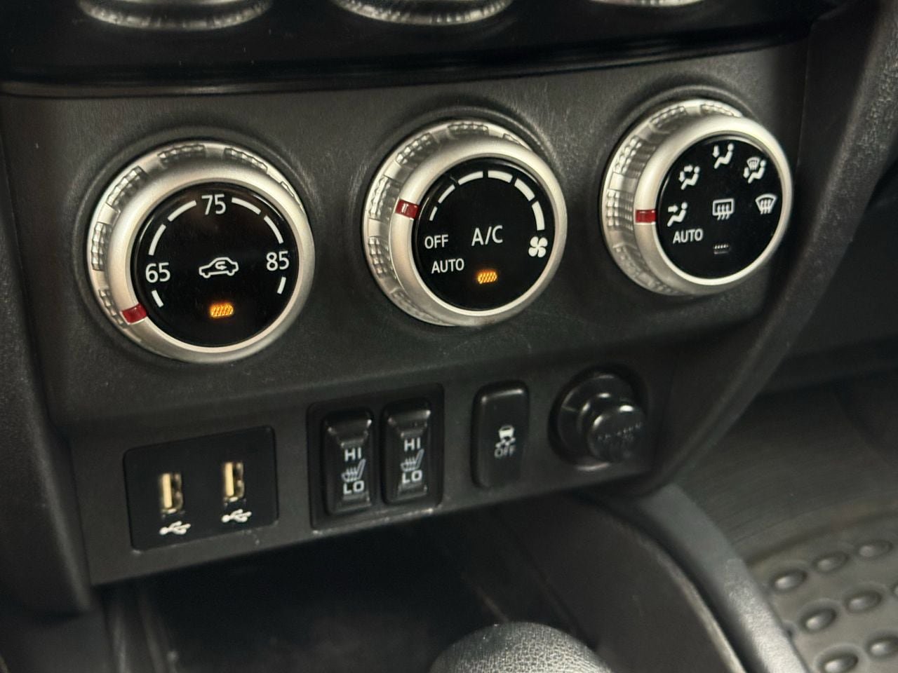 Used 2020 Mitsubishi Outlander Sport ES FWD image 19