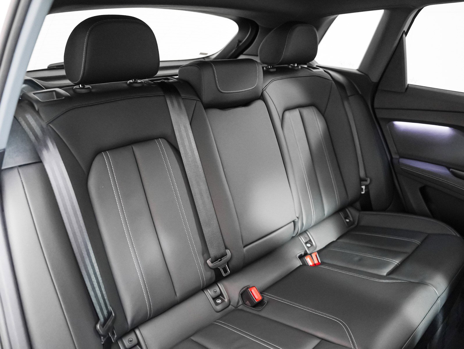 Certified 2024 Audi Q4 e-tron Premium Plus w/ Premium Plus image 11