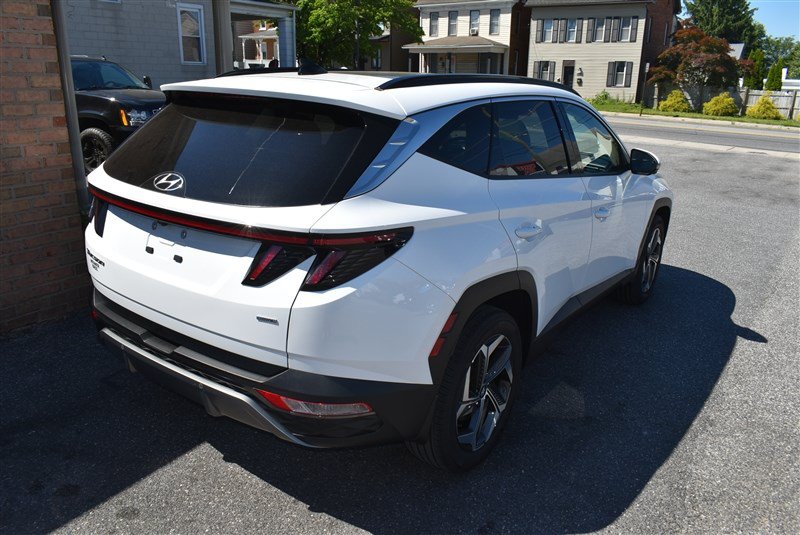Used 2023 Hyundai Tucson Limited w/ Cargo Package AWD/4WD image 4