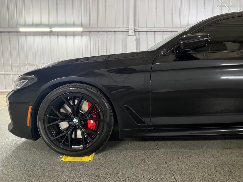 Used 2023 BMW M550i xDrive w/ Executive Package AWD/4WD image 14