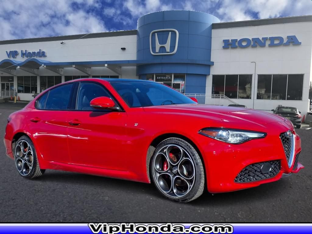 Used 2023 Alfa Romeo Giulia Ti